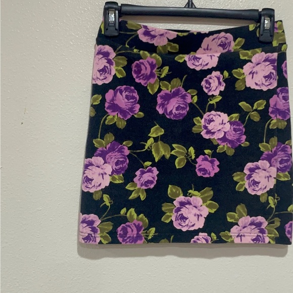 Forever 21 Purple and Black Mini Pencil Skirt - Picture 4 of 7